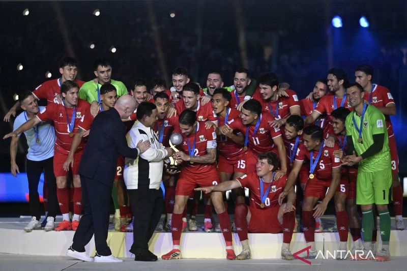 Prabowo Sebut Kemenangan Indonesia atas Thailand Bersejar...