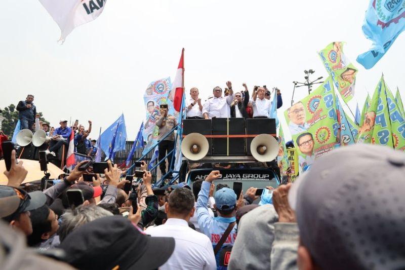 RUU Pelindungan Ketenagakerjaan Disahkan, Andi Gani Sebut Ini Sejarah Besar Perjuangan Buruh