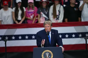 Trump Bentuk Super Intellig...