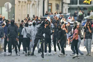 Demo Pelajar Prancis Berujung Kericuhan, Ratusan Sekolah Ditutup