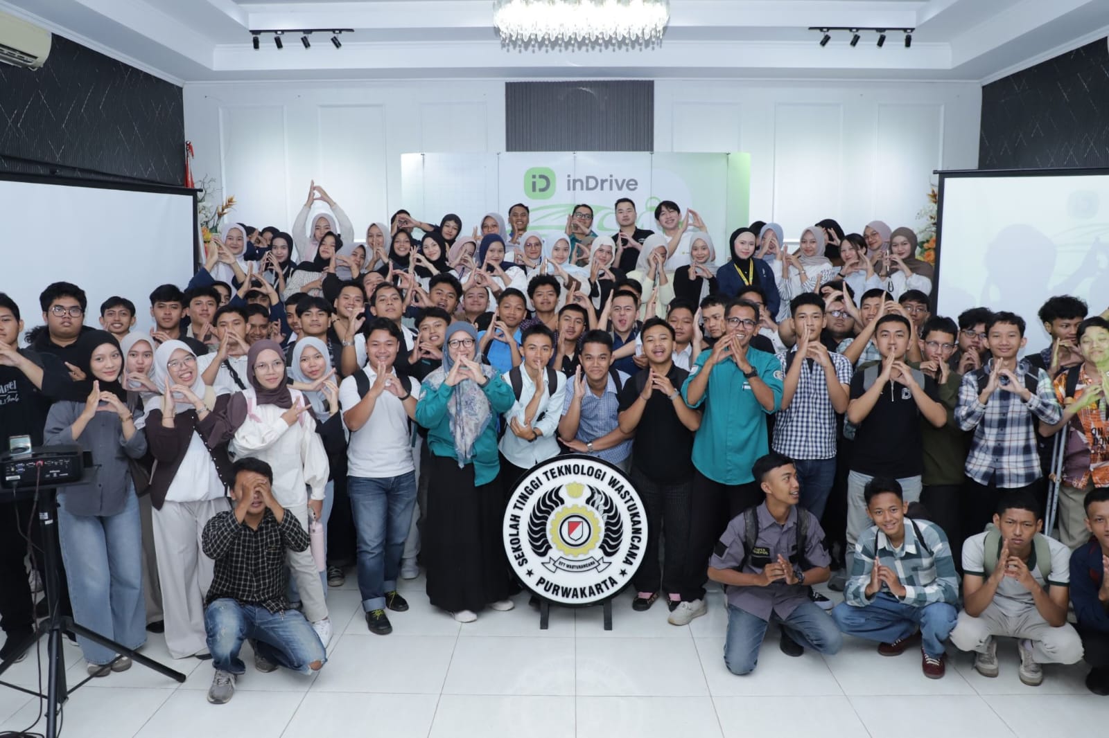 inDrive Tutup Drive Your Future Phase 2 dengan Edukasi Ke...