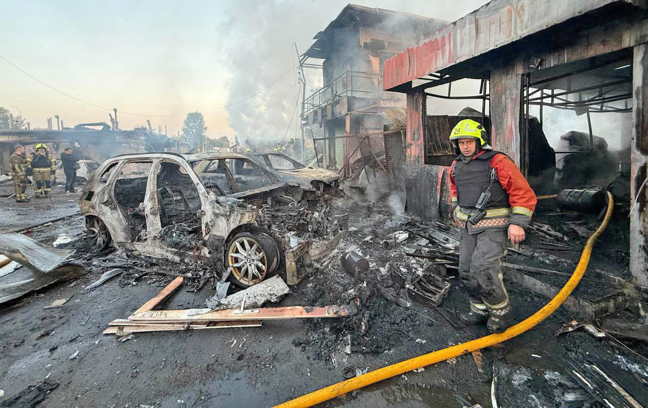 Serangan Russia ke Ukraina Tewaskan Belasan Jiwa