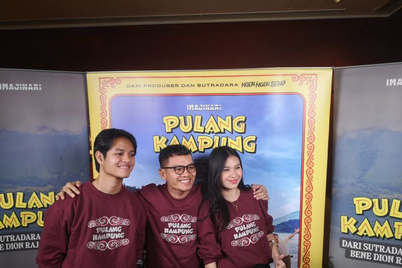 Bukan Sekadar Film! Sutradara Bene Dion Pamer Pesona Pari...