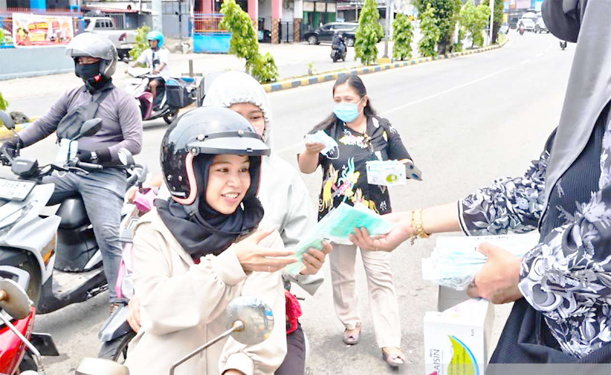 Kasus ISPA Melonjak 40 Persen! Dinkes Manokwari Bagikan 4.000 Masker Gratis