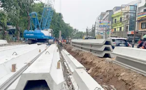 Pipa PAM Jaya Pecah Ditabrak Alat Berat, Wali Kota Jakbar Turun Tangan di Duri Kepa