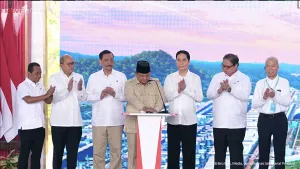 Prabowo Lepas Ekspor Perdana Baterai Listrik dari Weda Bay, Nilai Hilirisasi Rp180 Triliun