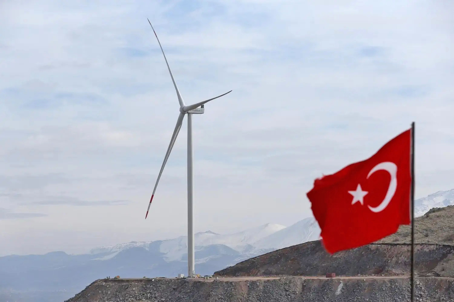 Produksi Energi Bersih Turki Meroket Pecah Rekor