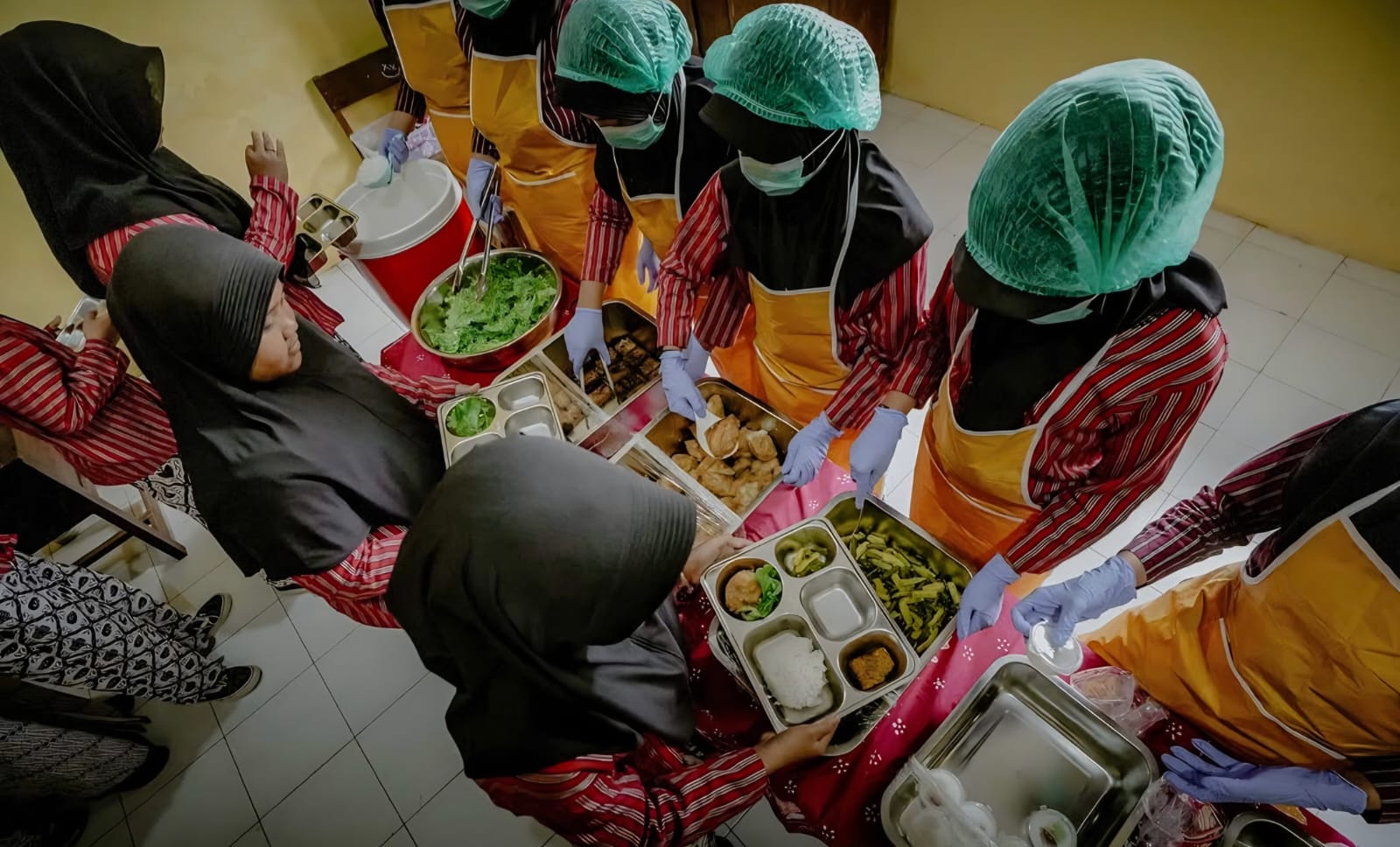 Uji Coba MBG Prasmanan di Sleman Dorong Pengurangan Sisa ...
