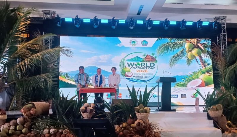World Coconut Day 2026, Menko Pangan: Kelapa Komoditas Sa...