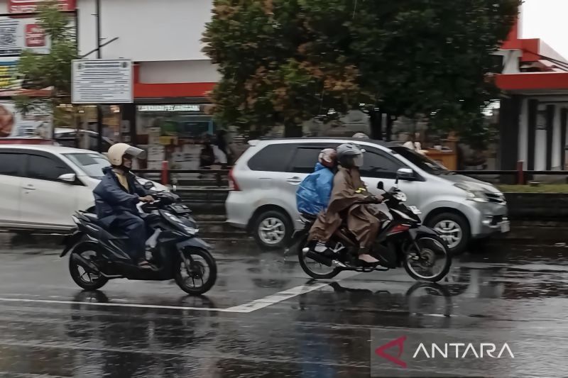 BMKG Prakirakan Mayoritas W...