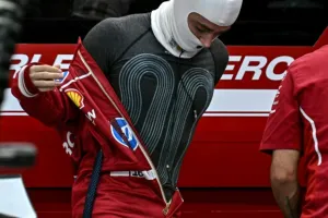 Jelang GP Singapura, Pembalap F1 Terbelah soal Penggunaan Rompi Pendingin
