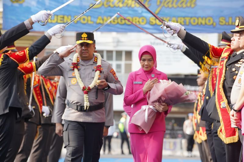 Kapolda DIY Langgeng Purnomo Perkuat Komitmen Polisi Bers...