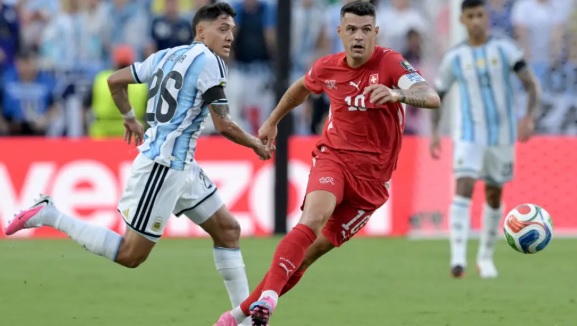 Kapten Swiss Granit Xhaka Didenda Rp3 Miliar karena Sertifikat Vaksin Palsu