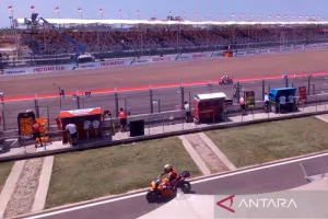 MotoGP Indonesia 2026 Memanas! Marco Bezzecchi Pimpin FP1, Persaingan Makin Sengit