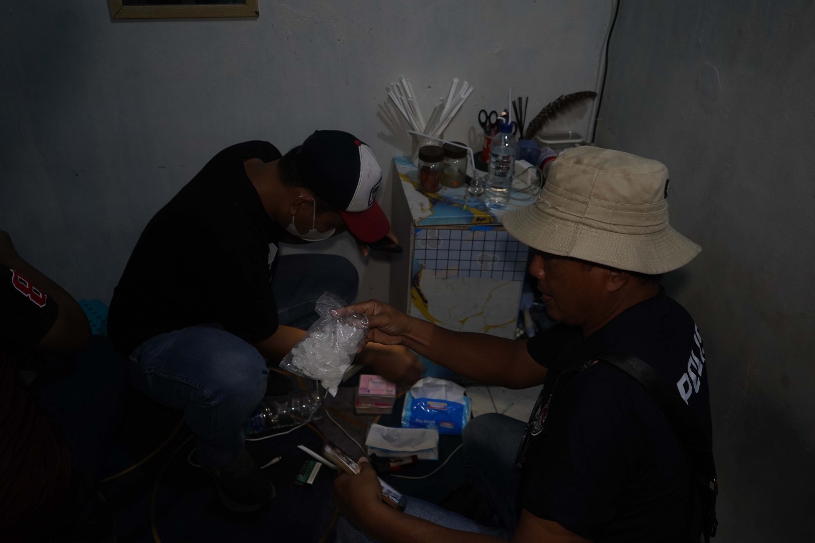 Sapu Bersih Sarang Narkoba! 24Orang Diangkut dari Kampung...