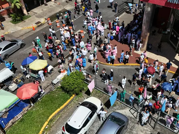 Gempa Bumi Dahsyat 7,6 Skala Richter Landa Panama - Peringatan Tsunami Berbunyi