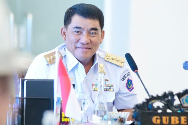 Gubernur Sulut Yulius Selvanus Pastikan Stok Beras Mencukupi untuk Kebutuhan Masyarakat 