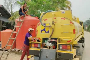 Kekeringan akibat Kemarau, BPBD Penajam Salurkan 53.000 Liter Air Bersih 