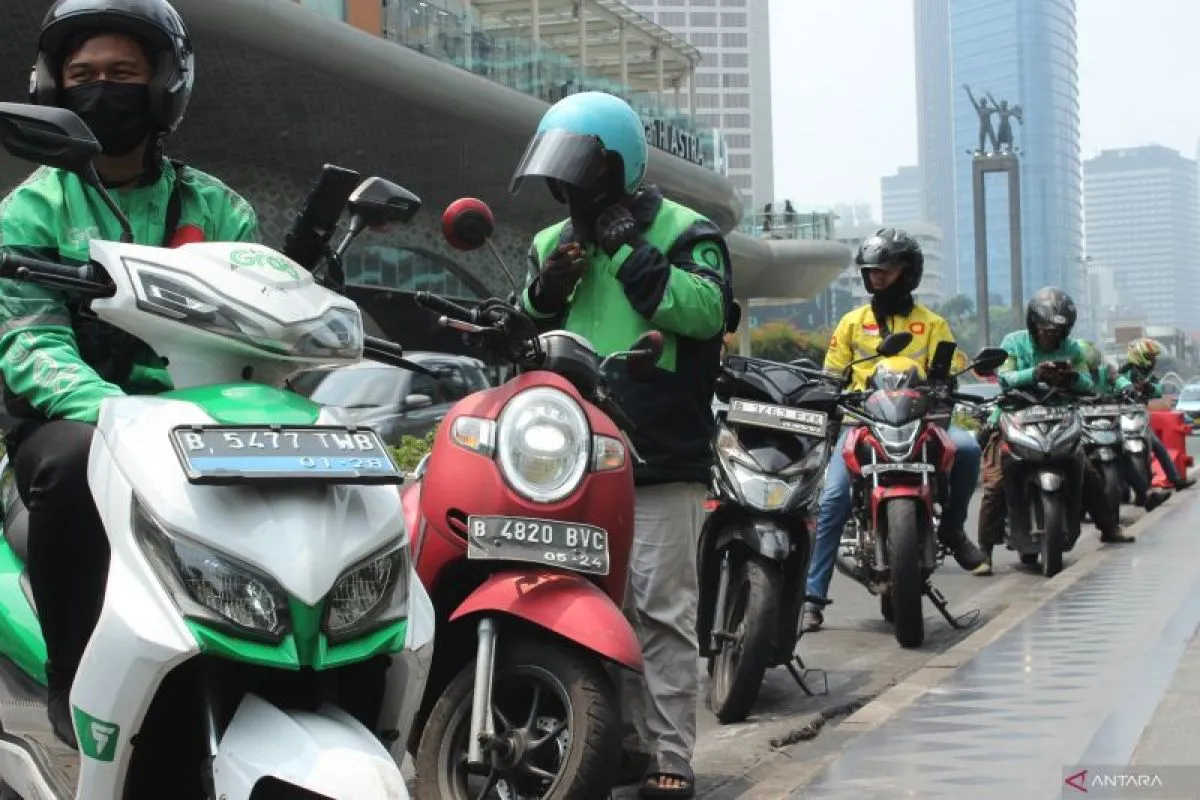 DPRD DKI Desak Mal Swasta Lakukan Parkir Ojol Gratis 30 M...