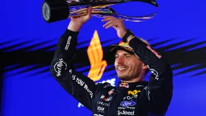 Formula 1: Verstappen Tak Terbendung, Menangi GP Singapura Usai Kuasai Sprint dan Pole Position