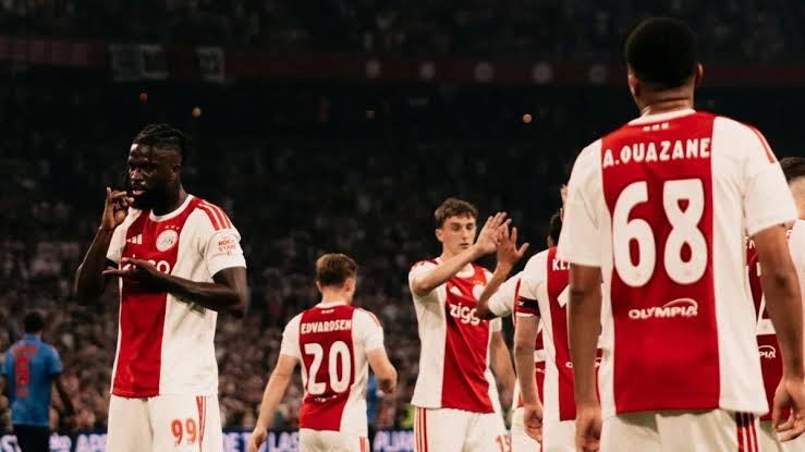 Hasil Liga Belanda: Ajax Ditahan Imbang NEC, Feyenoord Tu...