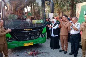 Kado HUT Jatim ke-81, Naik ...