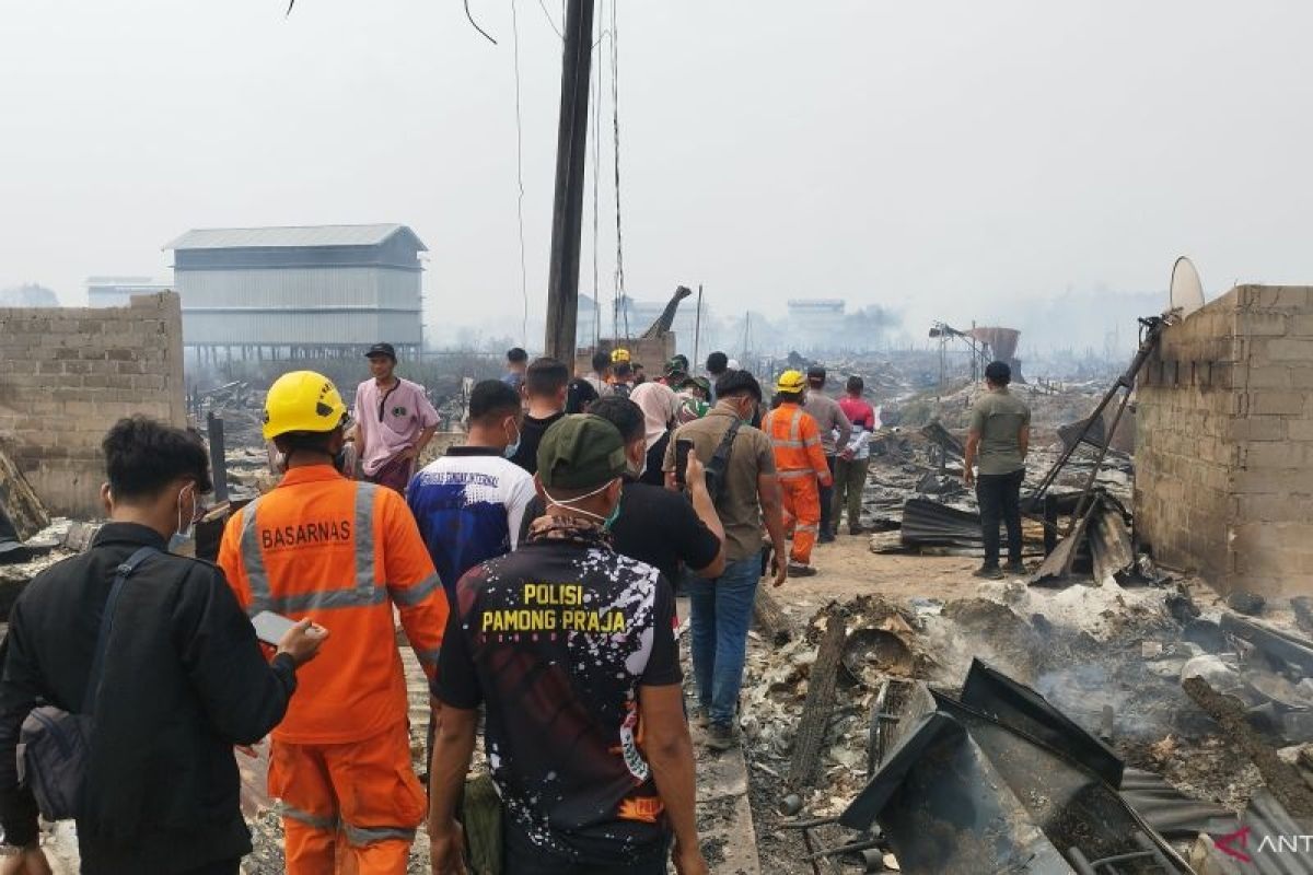 Kebakaran Besar di Bangka Selatan, Ratusan Orang Mengungsi di Sekolah, Pemprov Dirikan Tenda dan Dapur Umum 