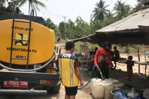 Pendistribusian 40 Ribu Liter Air ke Wilayah Terdampak Kekeringan di Parimo