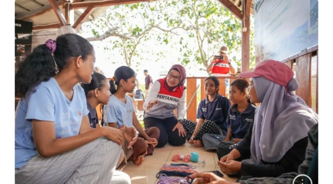Pertamina Berdayakan Masyarakat Pesisir NTB lewat Sekolah Alam