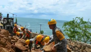 Badai Simon Menguat, Pesisir Meksiko Terancam Gelombang Setinggi 9 Meter