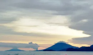 Gunung Anak Krakatau Alami 31 Kali Erupsi, PVMBG Tetapkan Status Siaga Level III
