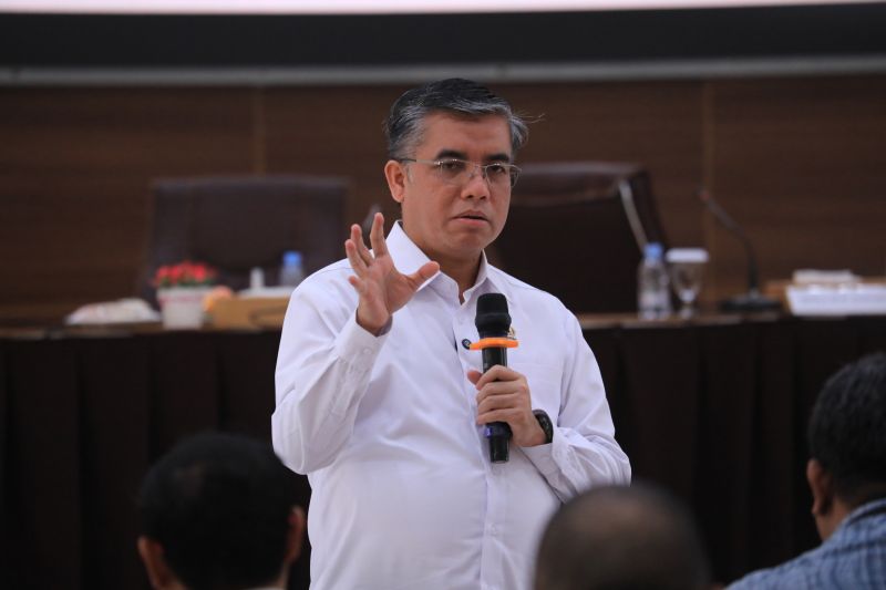 Menaker Yassierli Targetkan Tingkat Kebekerjaan Lulusan Pelatihan Vokasi Capai 70 Persen