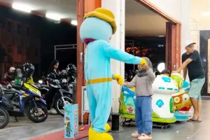 Menggiurkan! Hasilkan 13-16 Juta Rupiah per Bulan, Pemkot Mataram Petakan Modus Terselubung Badut Jalanan