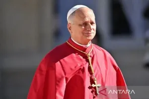 Mohon Dukungan Doa! Paus Leo XIV Akan Jalani Operasi Paru-paru di Roma