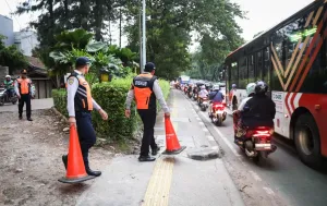 Mulai Senin, Dishub DKI Kerahkan 1.420 Personel Bantu Urai Kemacetan Pagi