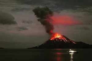 PVMBG Tetapkan Zona Bahaya Anak Krakatau