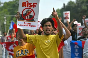 Ribuan Orang Berunjuk Rasa di New Delhi