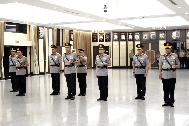 Mutasi Polri Terbaru: Andi Syahriful Taufik Isi Jabatan K...