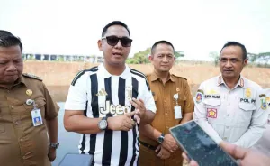 Pemkab Bekasi Normalisasi 16 Kilometer Kali Cikarang Bekasi Laut