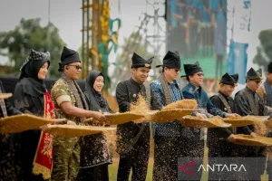 Rang Solok Baralek Gadang 2026 Kenalkan Warisan Budaya Minangkabau kepada Pengunjung.