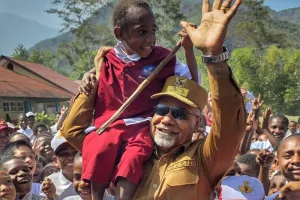 Wakil Gubernur Papua Tengah Sebut Pendidikan Kunci Persiapkan Generasi Masa Depan 