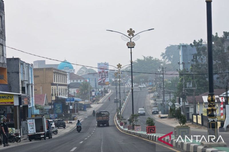 Asap Karhutla Kalimantan Kembali Menyebar ke Belitung, Wa...