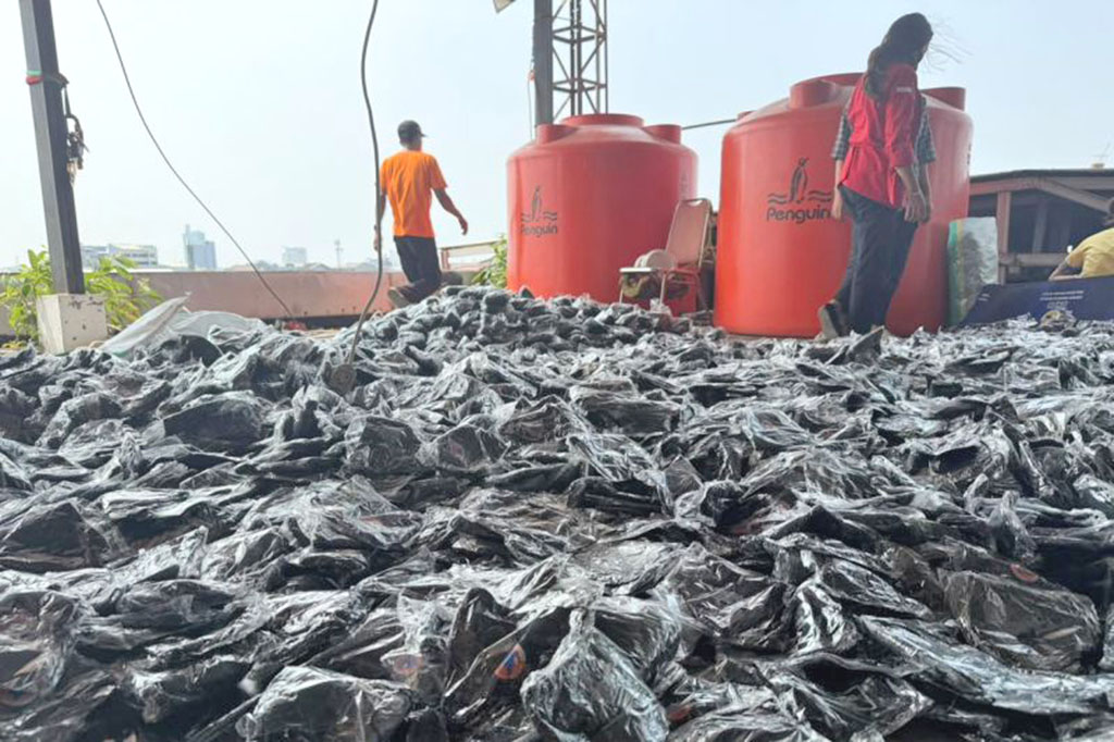 BPBD Makassar Siapkan Satu Kontainer Masker untuk Hadapi Kabut Asap