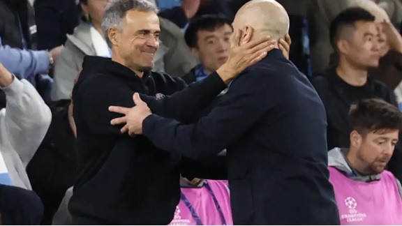 PSG Hajar Manchester City 4-2, Luis Enrique Akui Timnya Beruntung