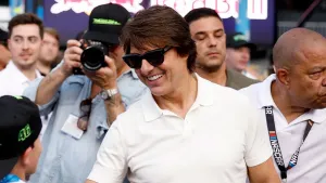 Tom Cruise Ingin Ikut Balap...
