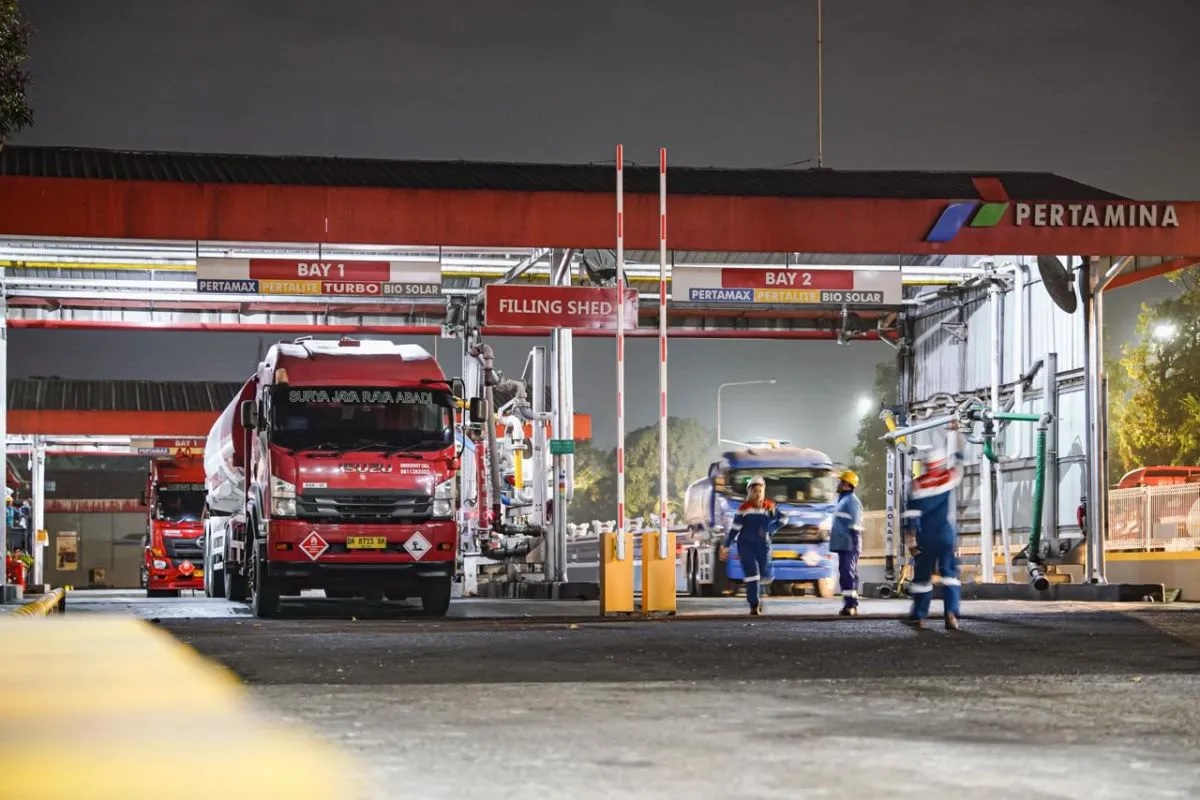 Urai Antrean BBM di Bali, Pertamina Operasikan Armada dan Terminal Nonstop 24 jam 