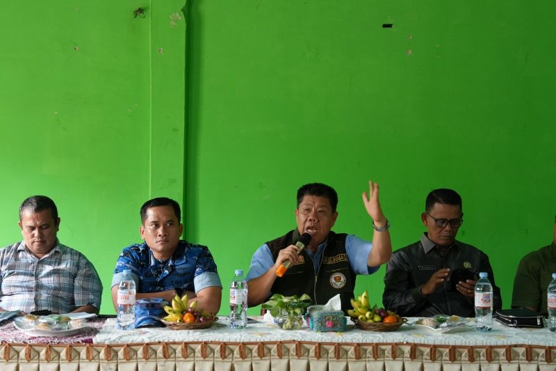 Hidayat Arsani Perjuangkan 20 Persen Kebun Plasma PT SMM untuk Warga Belitung Timur.