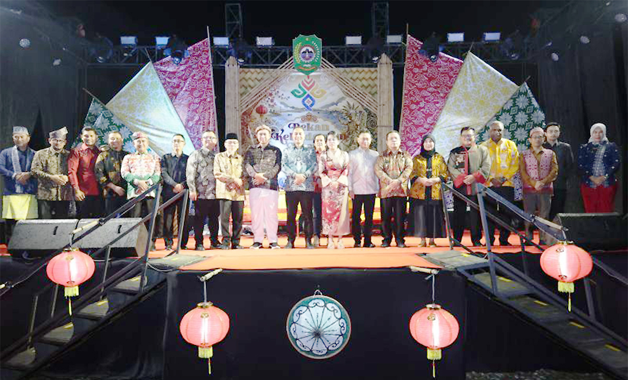 Jadi Percontohan Se-Indonesia, Wali Kota Singkawang 