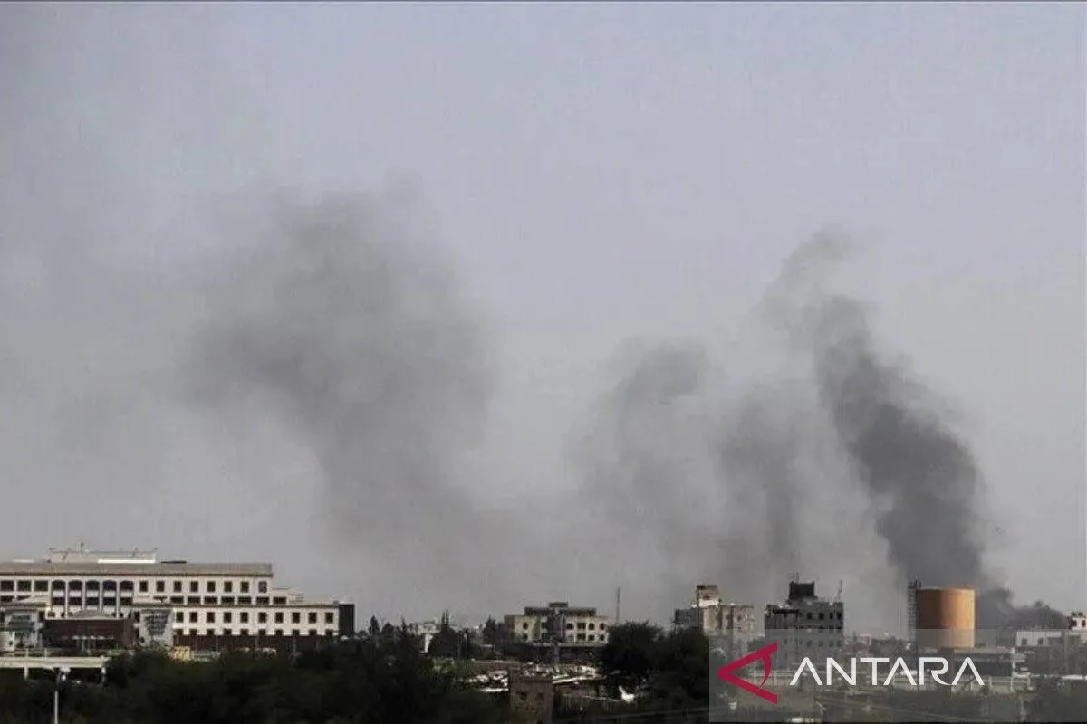Koalisi Arab: Serangan Houthi ke Bandara Saudi Sebabkan 1...