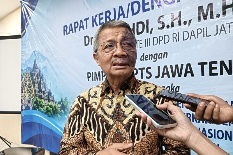 Mahasiswa PTS Terus Menurun, DPD RI Desak PTN Batasi Kuota Sesuai Kapasitas